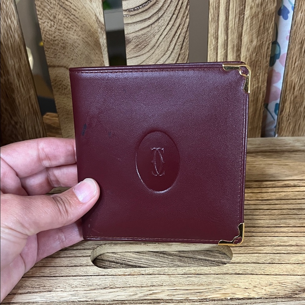 Cartier Classic Men’s Bi-fold Leather Wallet